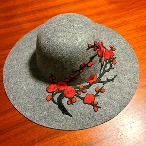 Felt Wide Brimmed Women's Hat
